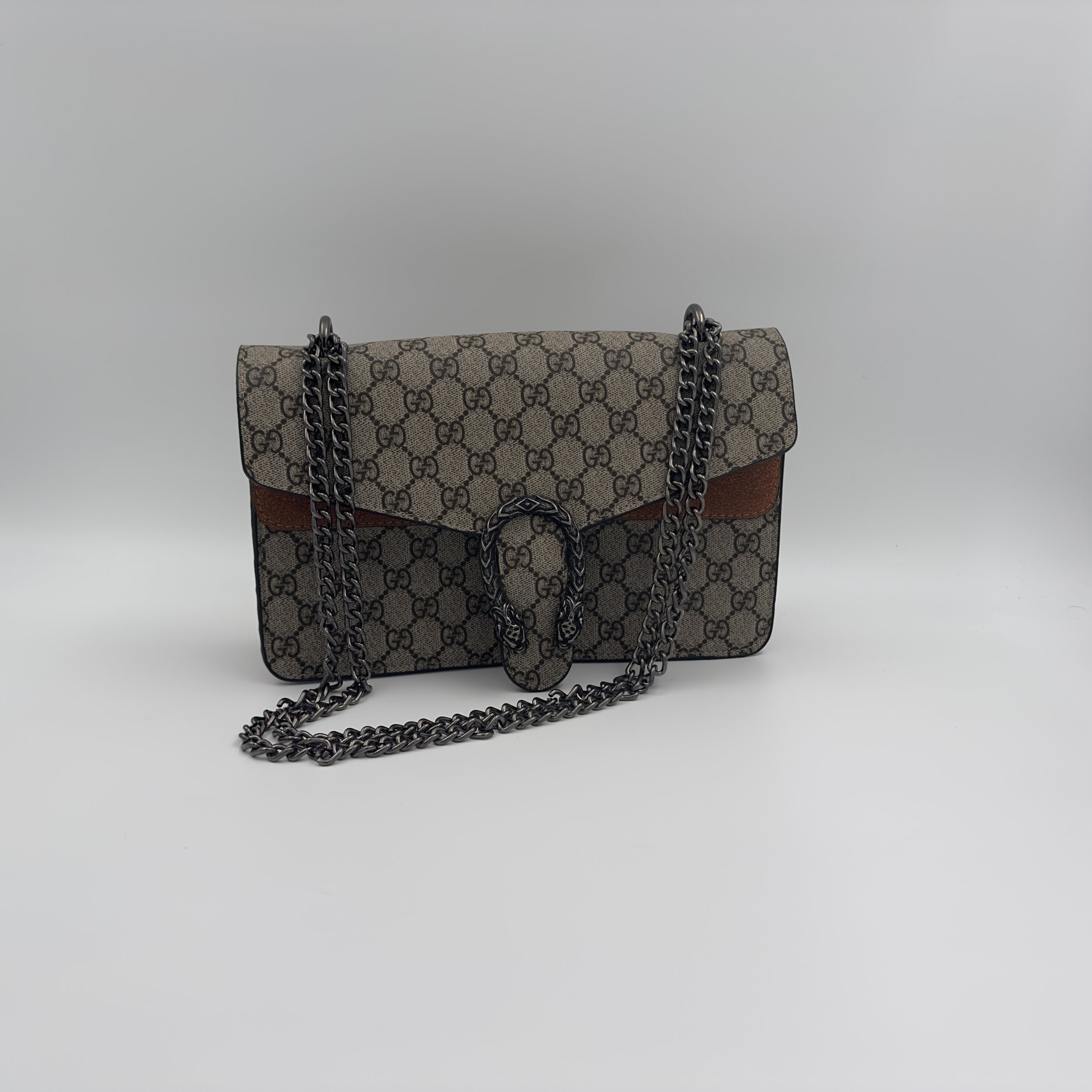 Gucci Dionysus GG Supreme Shoulder Bag